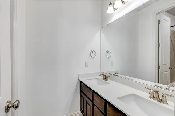 $2,900 | 3525 De Soto Loop, Round Rock, TX 78665