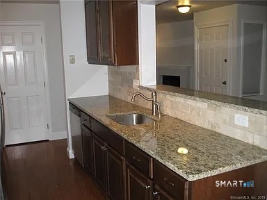 20 East Pembroke Road, Unit 71 Danbury, CT 06811 - Photo 3 of 9