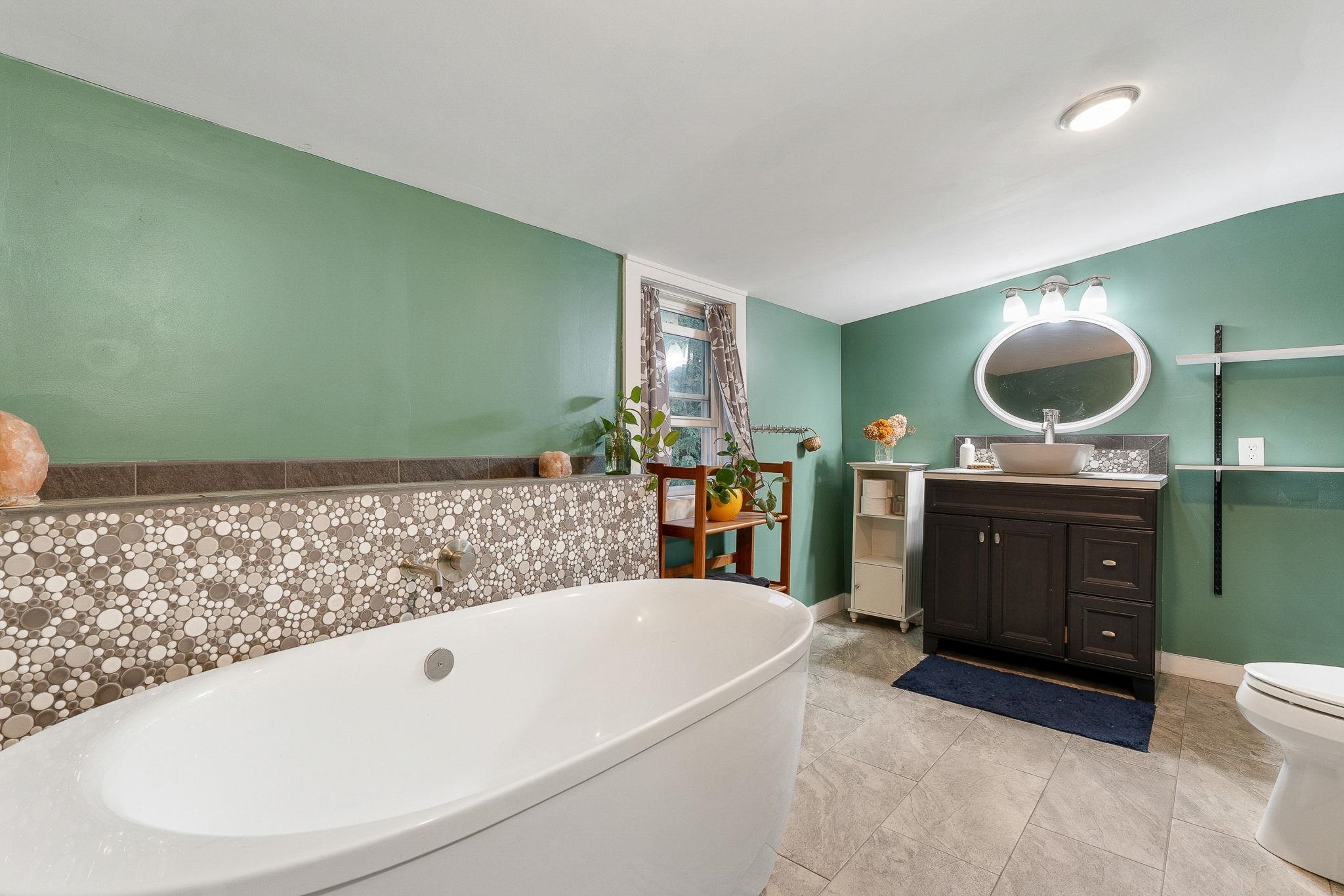 149 Woodbury Road Burlington, VT 05408 - Photo 28 of 48