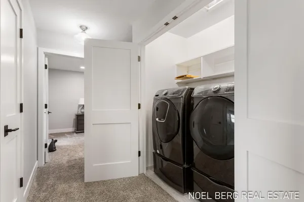 $799,900 | 11575 Leonard Road, Nunica, MI 49448