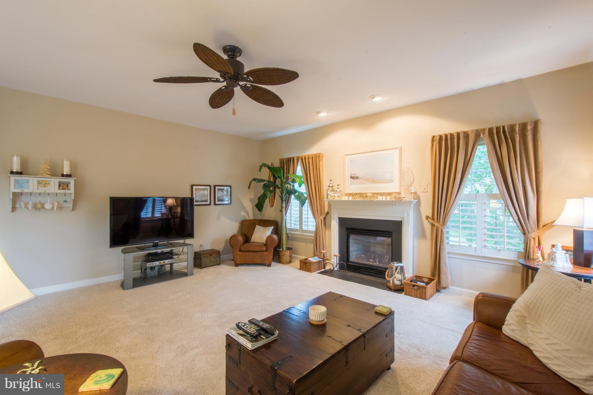 3202 Homewood Road Davidsonville, MD 21035 - Photo 6 of 62 Family Room With Side Yard Views