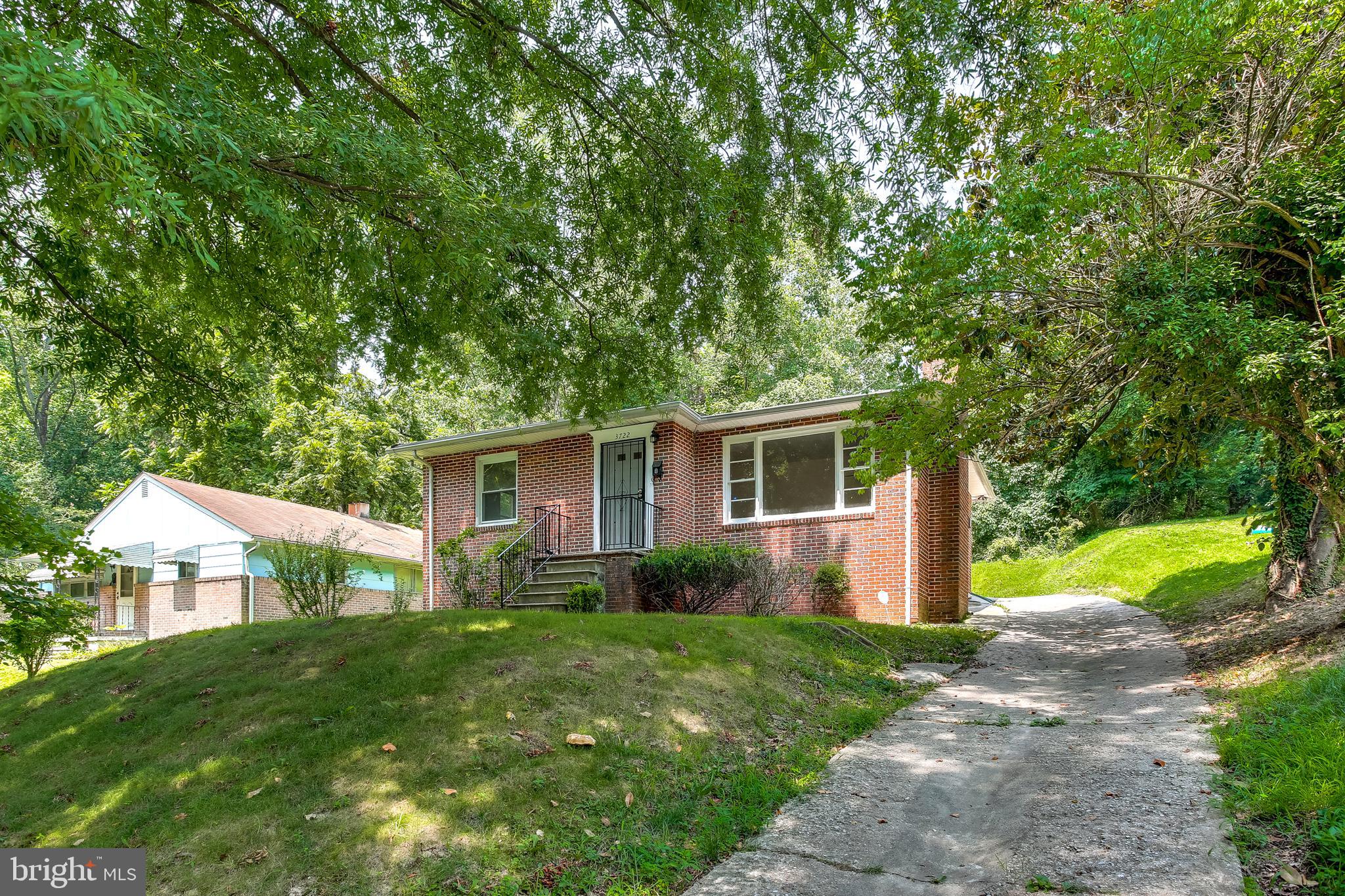 3722 Chesholm Road Baltimore, MD 21216 - Photo 17 of 23 Rancher with driveway