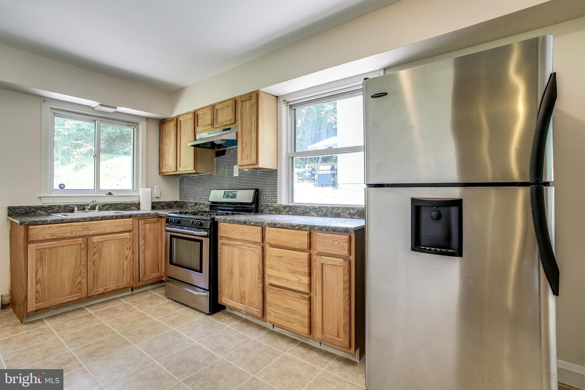 3722 Chesholm Road Baltimore, MD 21216 - Photo 8 of 23 Kitchen