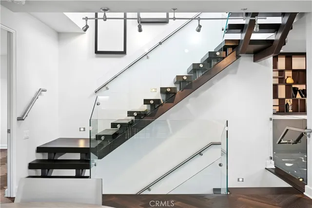 $4,195,000 | 3731 5th Avenue, Corona del Mar, CA 92625