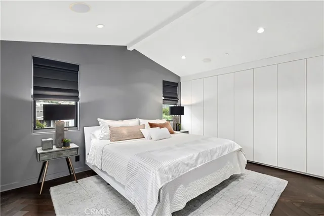 $4,195,000 | 3731 5th Avenue, Corona del Mar, CA 92625