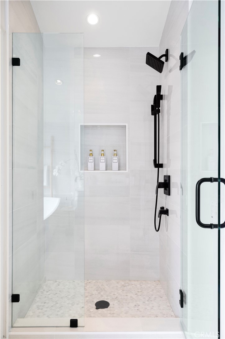 3731 5th Avenue Corona del Mar, CA 92625 - Photo 23 of 36 a bathroom with a shower