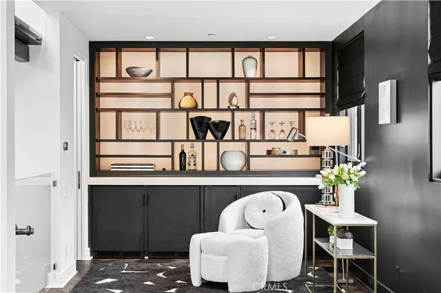 $4,195,000 | 3731 5th Avenue, Corona del Mar, CA 92625