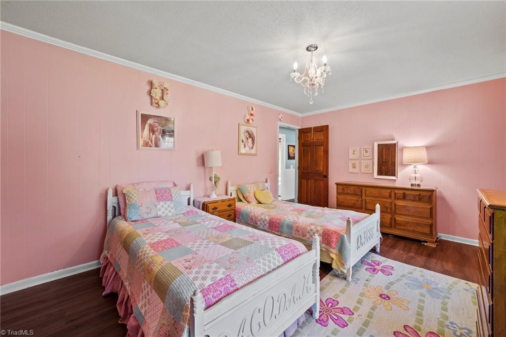 5709 Roundtable Road Greensboro, NC 27407 - Photo 14 of 50 Gallery Image 14