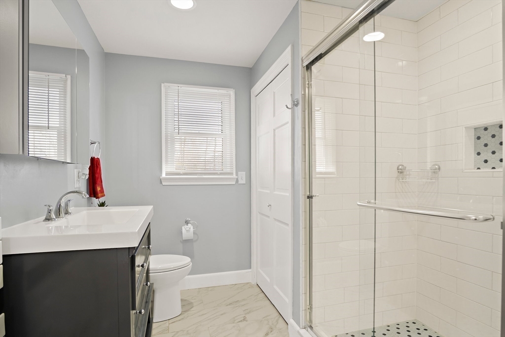 5 Flagg Street Woburn, MA 01801 - Photo 15 of 34