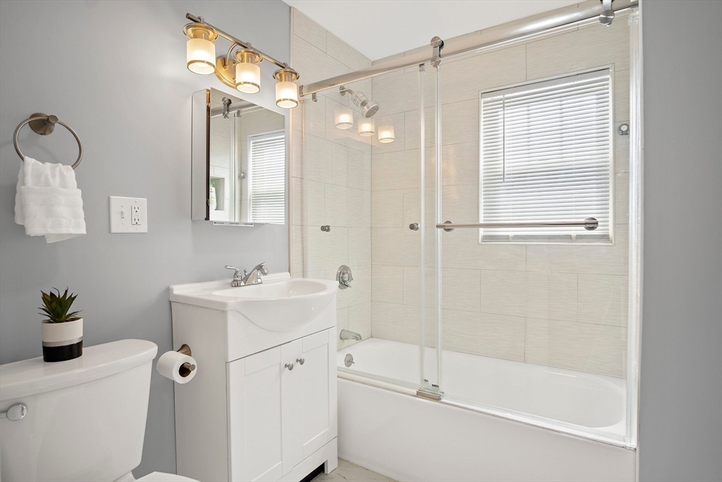 5 Flagg Street Woburn, MA 01801 - Photo 21 of 34