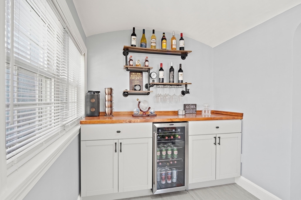 5 Flagg Street Woburn, MA 01801 - Photo 6 of 34