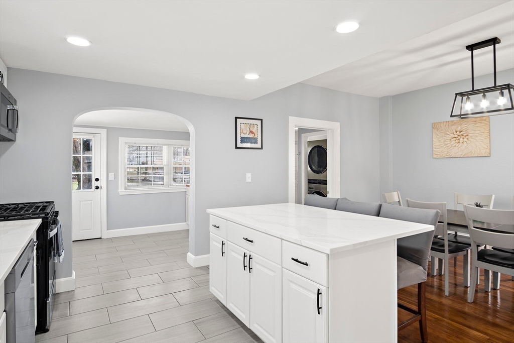 5 Flagg Street Woburn, MA 01801 - Photo 8 of 34