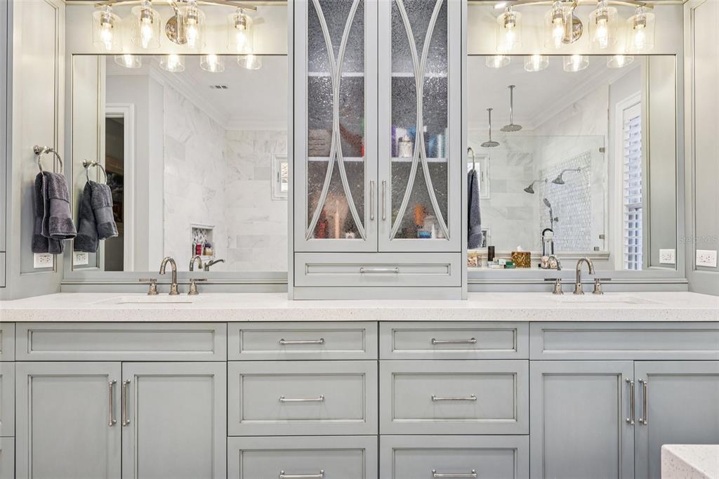 310 Acadia Lane Celebration, FL 34747 - Photo 29 of 52 a bathroom with a sink and a mirror