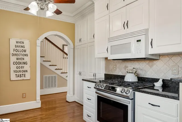 $462,000 | 308 West Walnut Street, Clinton, SC 29325