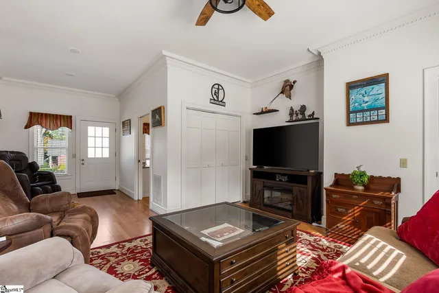 $462,000 | 308 West Walnut Street, Clinton, SC 29325