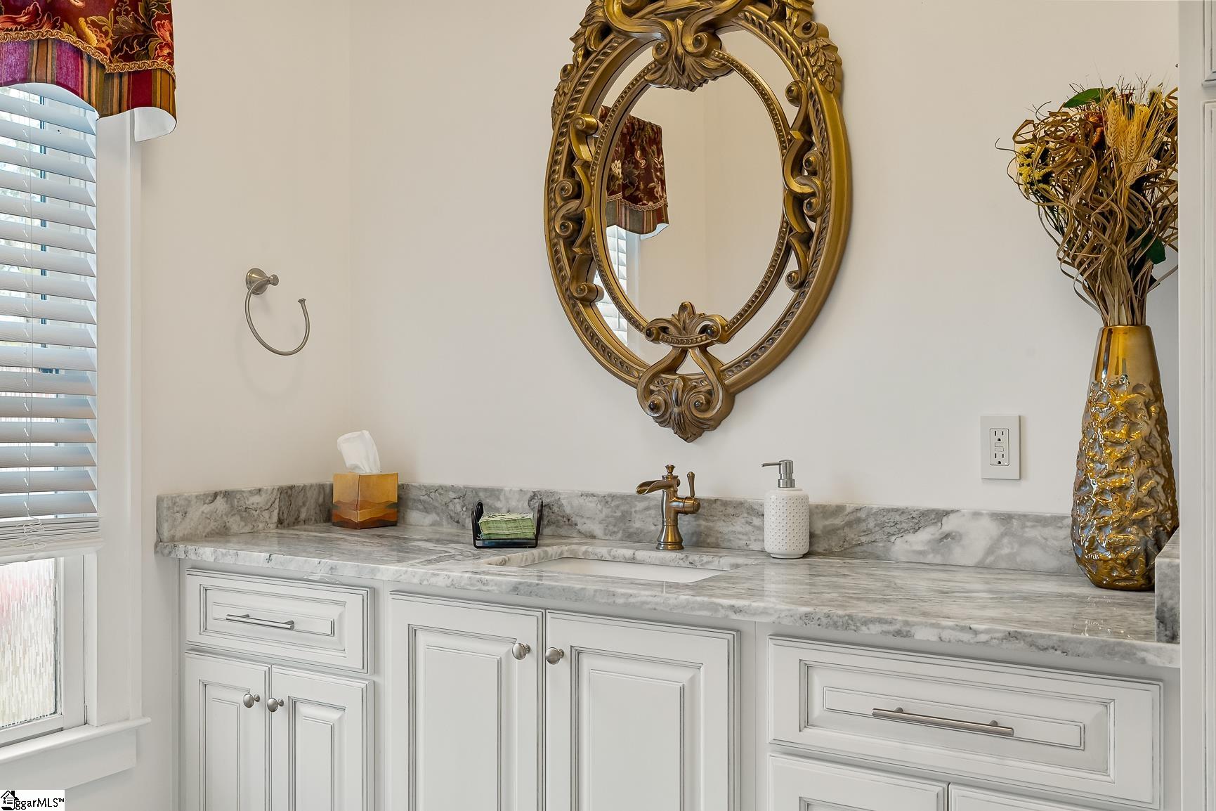 308 West Walnut Street Clinton, SC 29325 - Photo 23 of 49