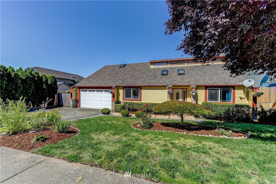 2911 Cedar Avenue South Renton, WA 98055 - Photo 1 of 27 Gallery Image 1
