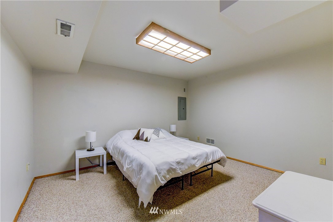 2911 Cedar Avenue South Renton, WA 98055 - Photo 19 of 27 Gallery Image 19