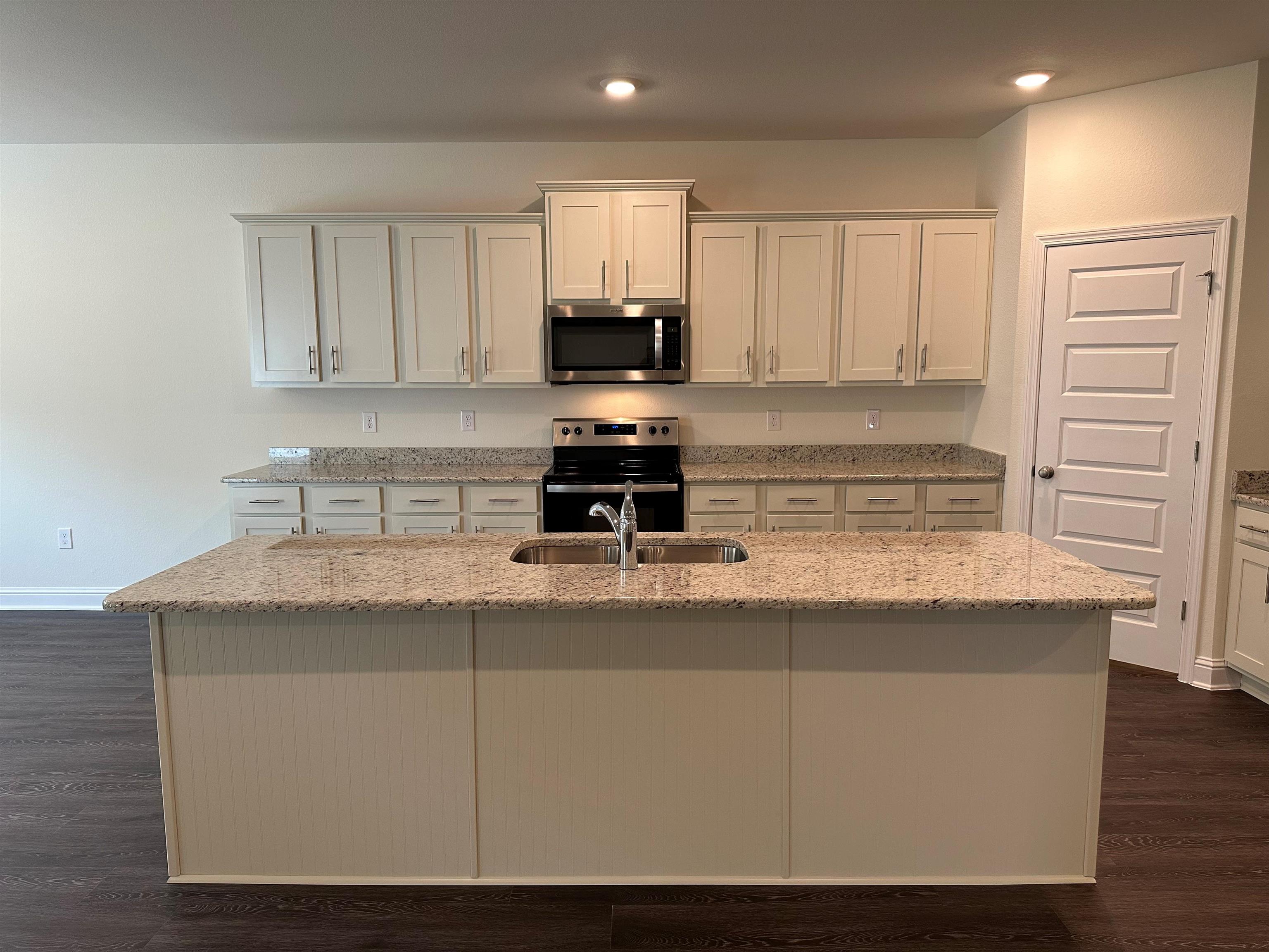 1808 Carly Street, Unit 13 Foley, AL 36535 - Photo 10 of 33 Kitchen