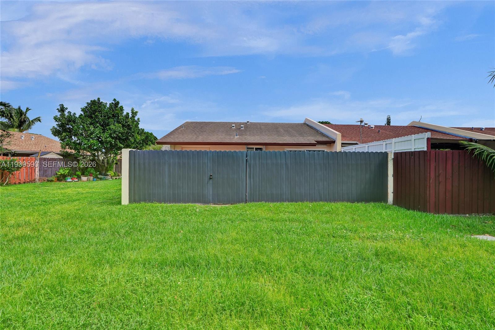 5314 Southwest 140th Place Miami, FL 33175 - Photo 38 of 41