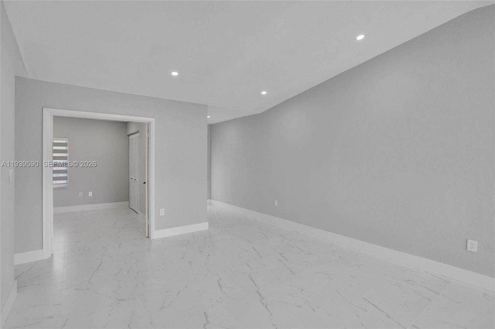 5314 Southwest 140th Place Miami, FL 33175 - Photo 4 of 41