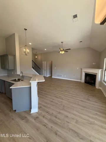 $317,900 | 6509 Carmel Pointe Drive, Walls, MS 38680