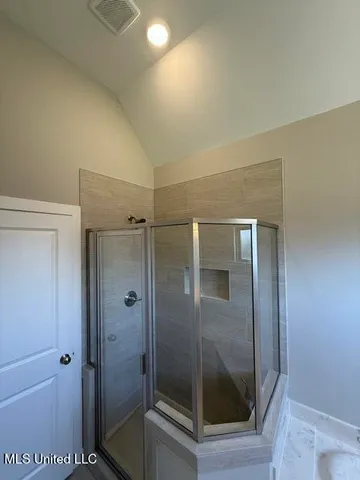 $317,900 | 6509 Carmel Pointe Drive, Walls, MS 38680