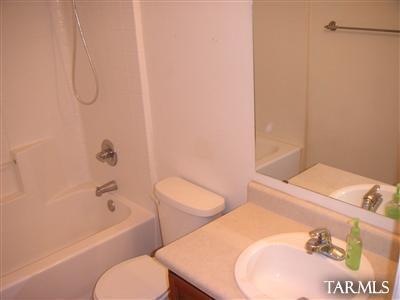 4685 South Valley Road Tucson, AZ 85714 - Photo 10 of 21