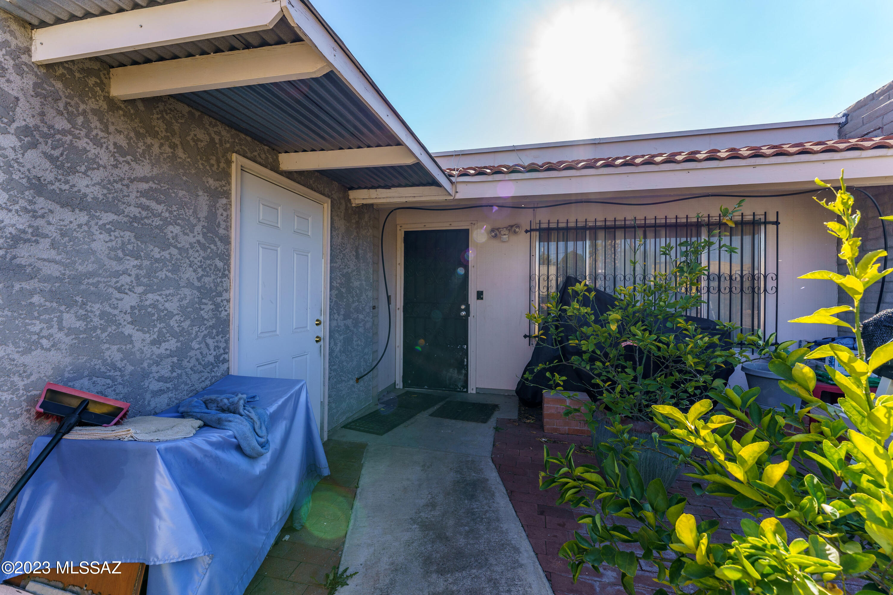 1977 West Dominy Road Tucson, AZ 85713 - Photo 2 of 14