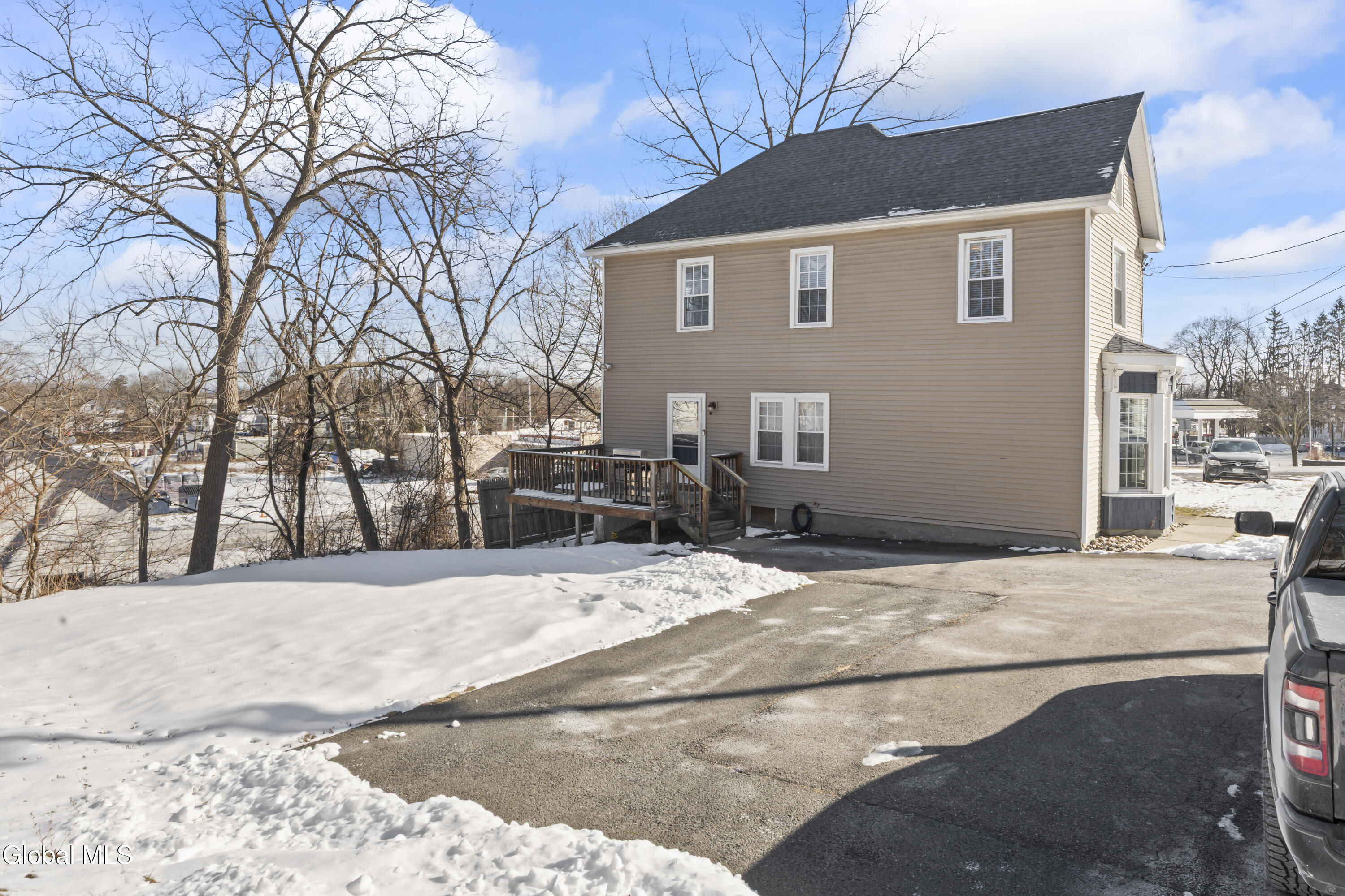 206 Main Street Altamont, NY 12009 - Photo 3 of 33 DSC02464