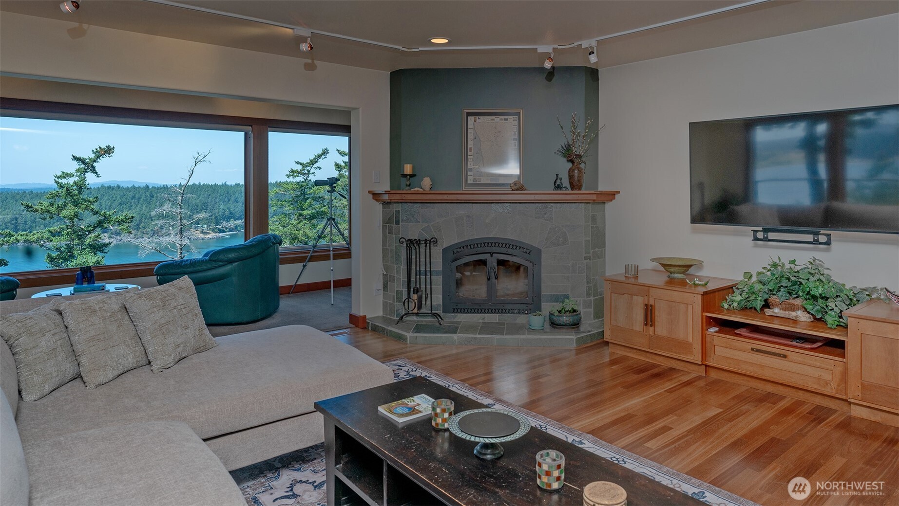 266 Thunder Road Lopez Island, WA 98261 - Photo 11 of 40 Gallery Image 11