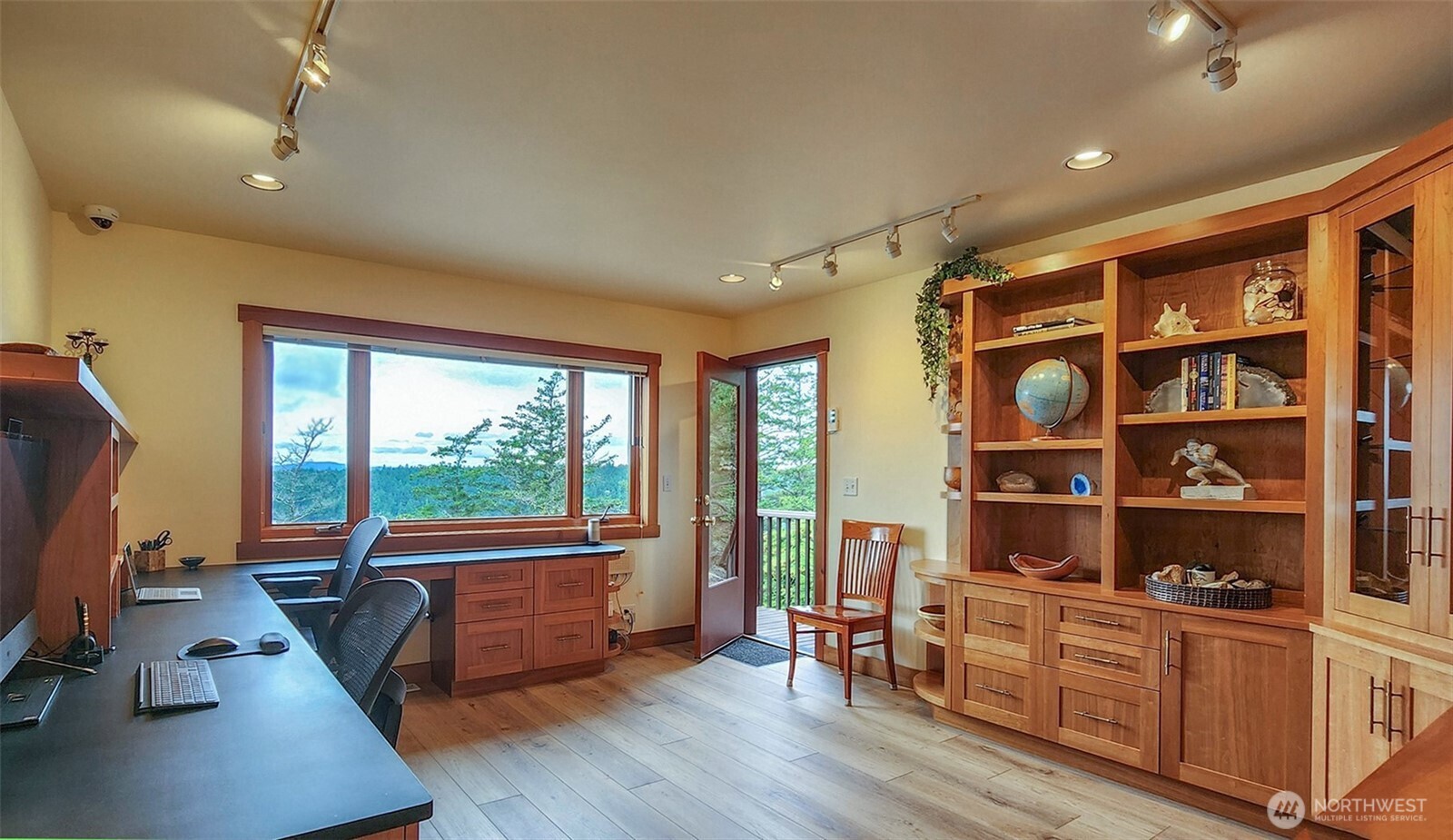 266 Thunder Road Lopez Island, WA 98261 - Photo 18 of 40 Gallery Image 18