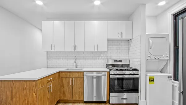 $4,895 | 323 Midwood Street, Unit 1 | Prospect Lefferts Gardens