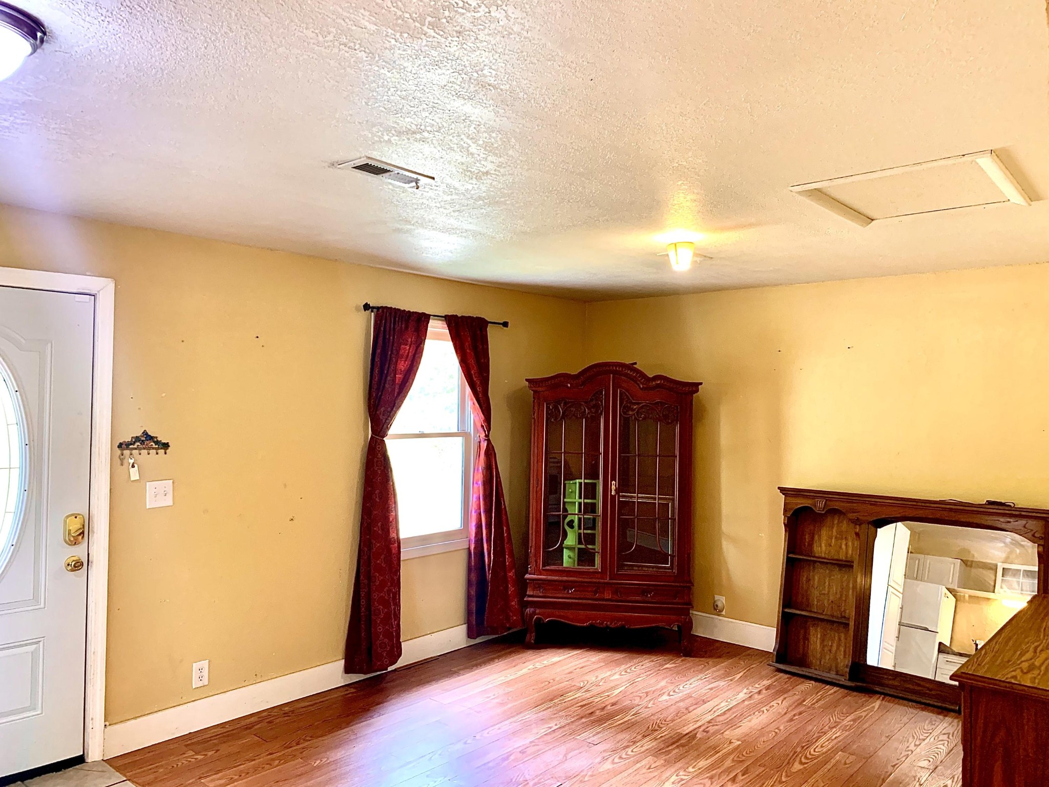 1105 Dutch Valley Road Clinton, TN 37716 - Photo 10 of 22 Gallery Image 10