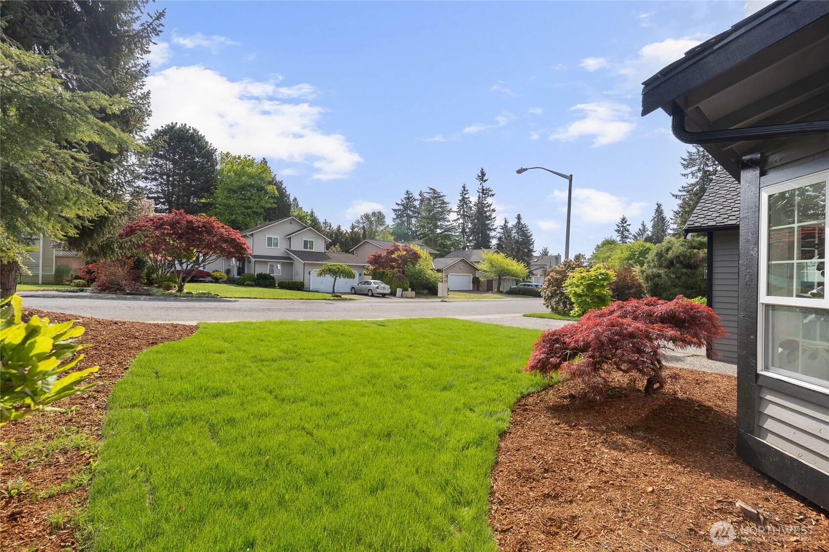 19419 133rd Avenue Southeast Renton, WA 98058 - Photo 3 of 40