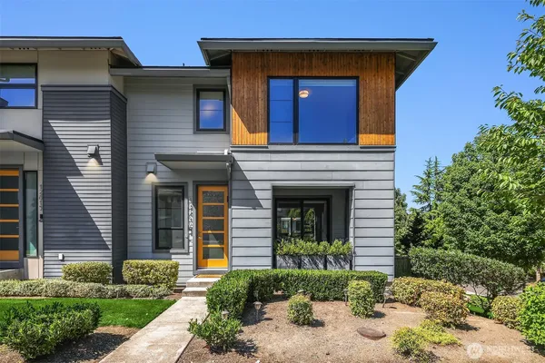 $1,290,000 | 12819 Southeast 75th Court, Newcastle, WA 98056