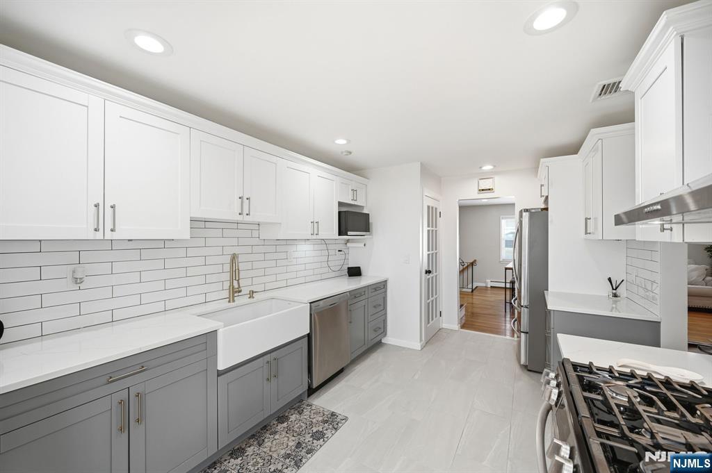 14 King Road Park Ridge, NJ 07656 - Photo 9 of 35