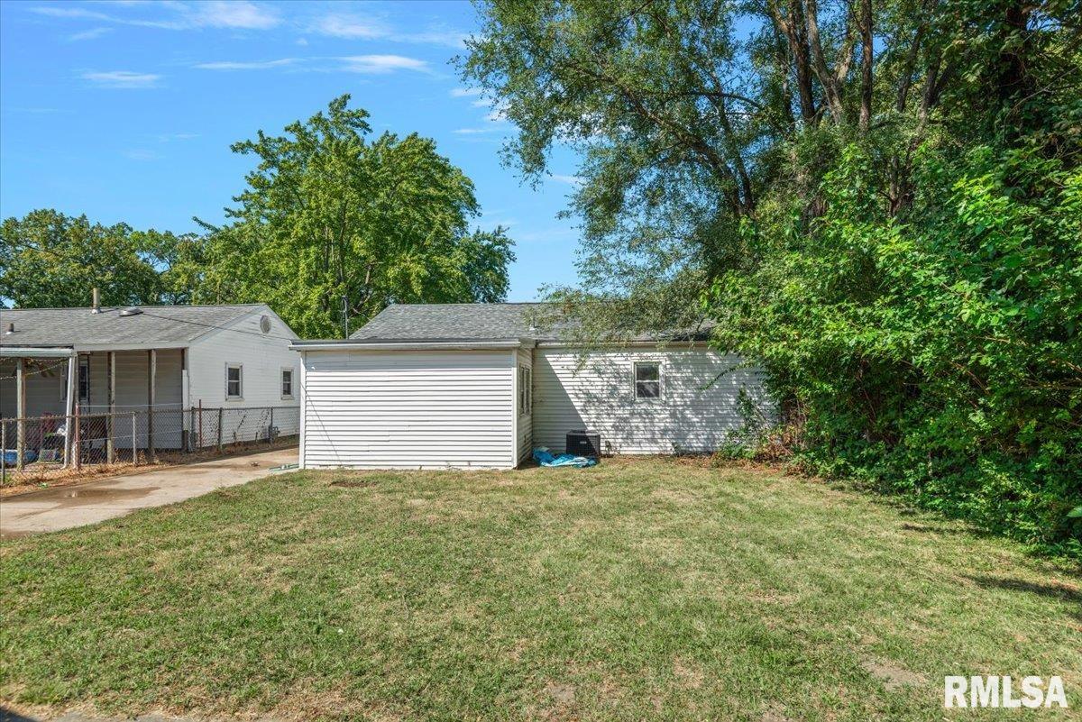 16 Salem Road Springfield, IL 62702 - Photo 22 of 28 Gallery Image 22