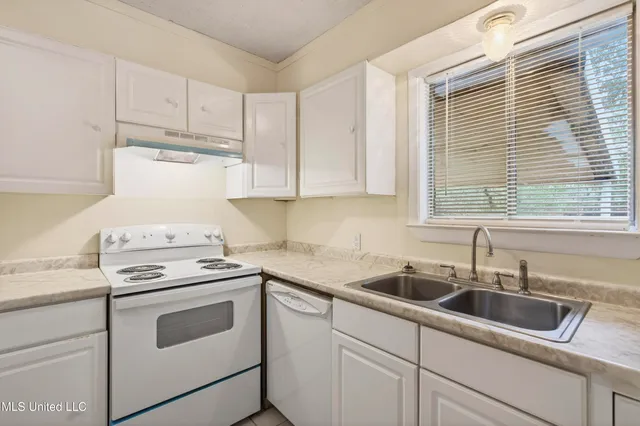 $164,000 | 3 Nottingham Circle, Gulfport, MS 39503