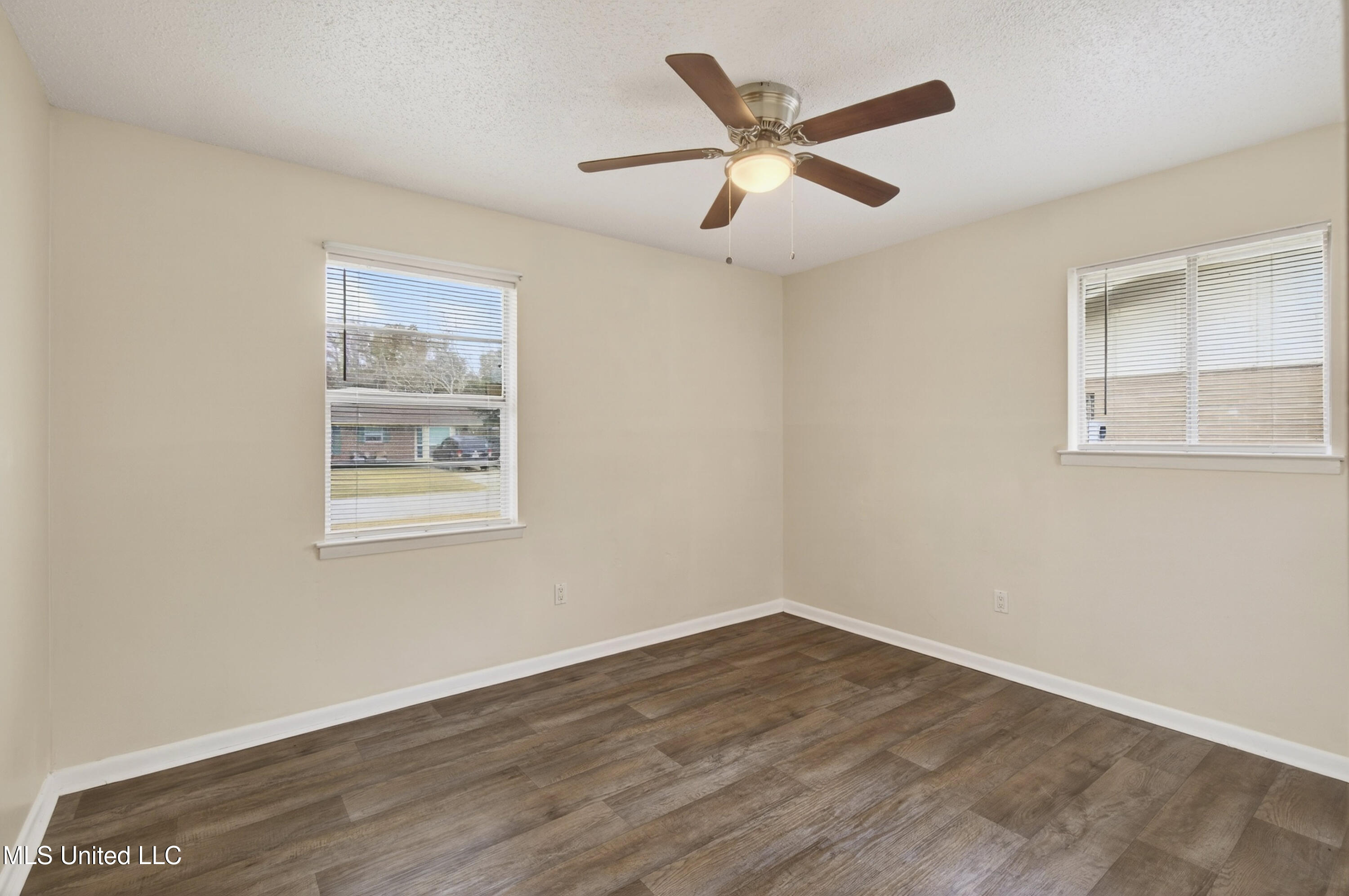 3 Nottingham Circle Gulfport, MS 39503 - Photo 16 of 31 3NottinghamCir-18