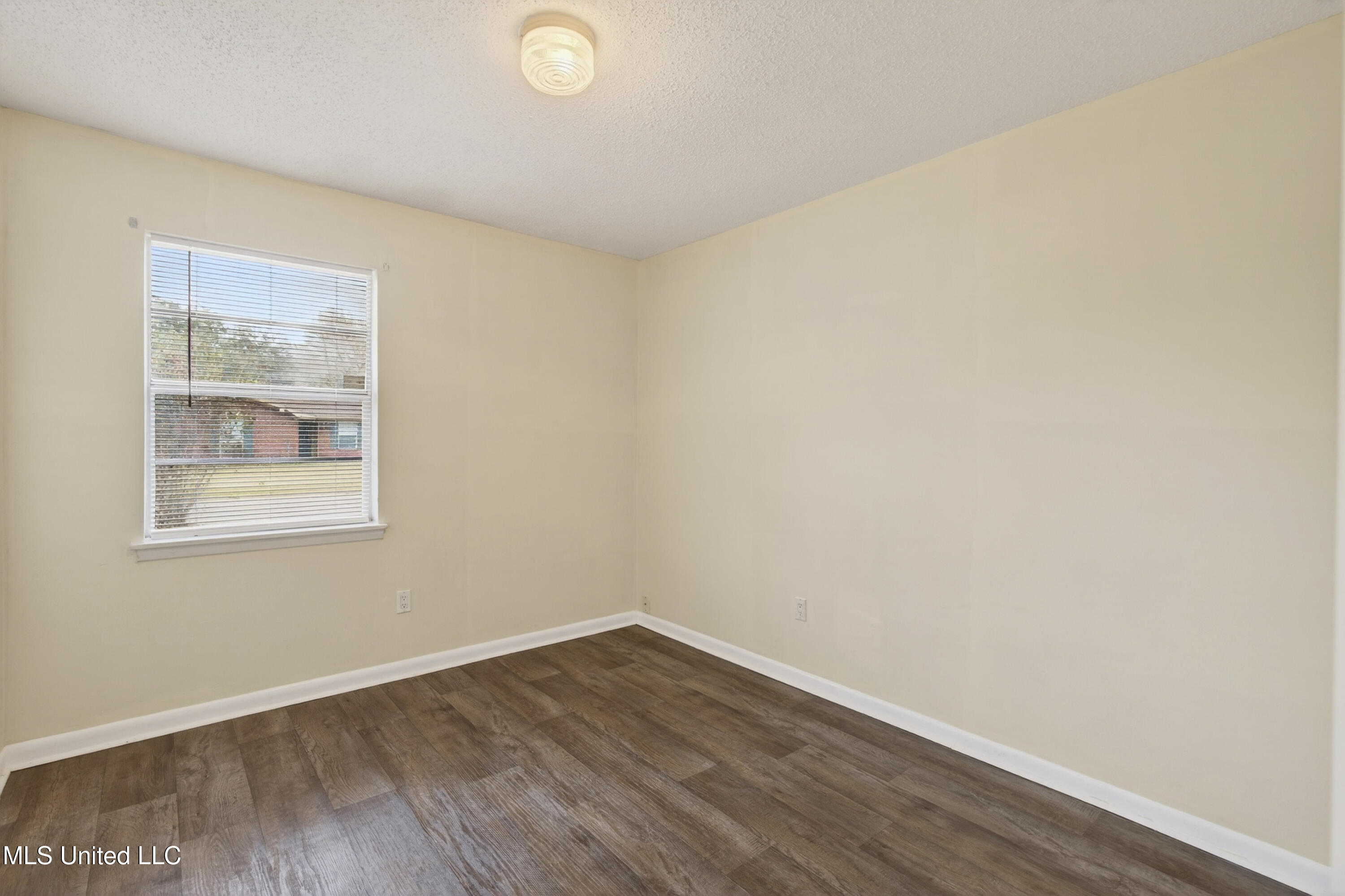 3 Nottingham Circle Gulfport, MS 39503 - Photo 17 of 31 3NottinghamCir-19