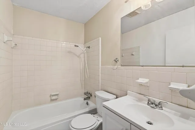 $164,000 | 3 Nottingham Circle, Gulfport, MS 39503