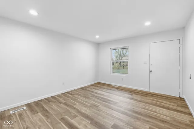 $189,900 | 9643 Pepperidge Drive, Indianapolis, IN 46235