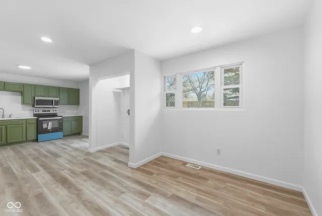 $189,900 | 9643 Pepperidge Drive, Indianapolis, IN 46235