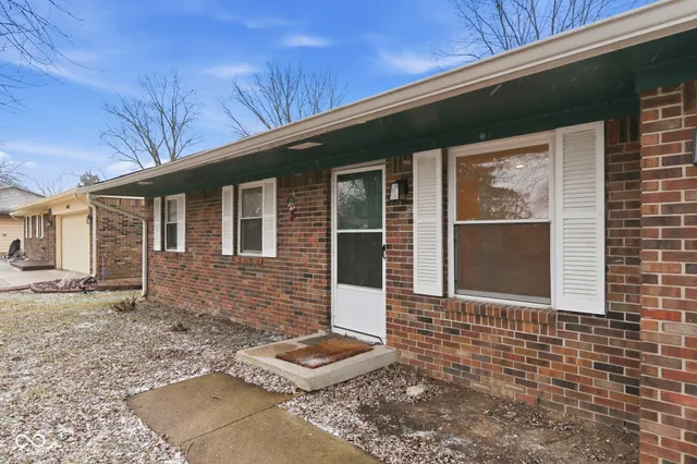 $189,900 | 9643 Pepperidge Drive, Indianapolis, IN 46235