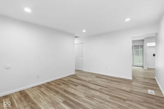 $189,900 | 9643 Pepperidge Drive, Indianapolis, IN 46235