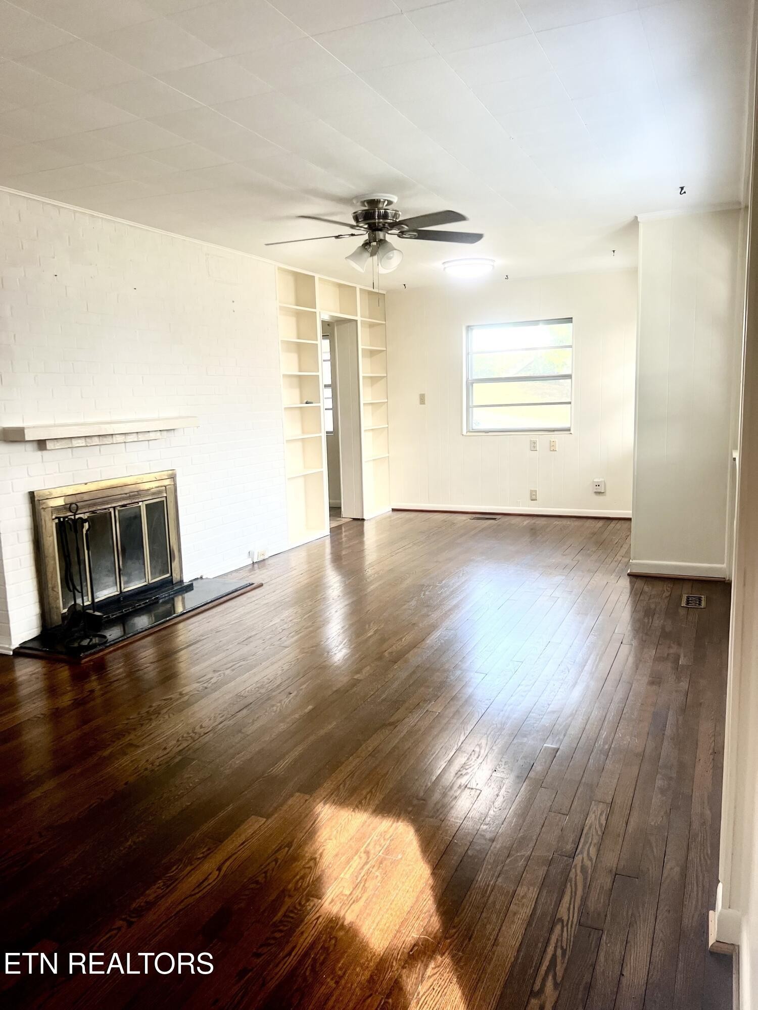 317 West Faunce Road Oak Ridge, TN 37830 - Photo 3 of 15 Gallery Image 3