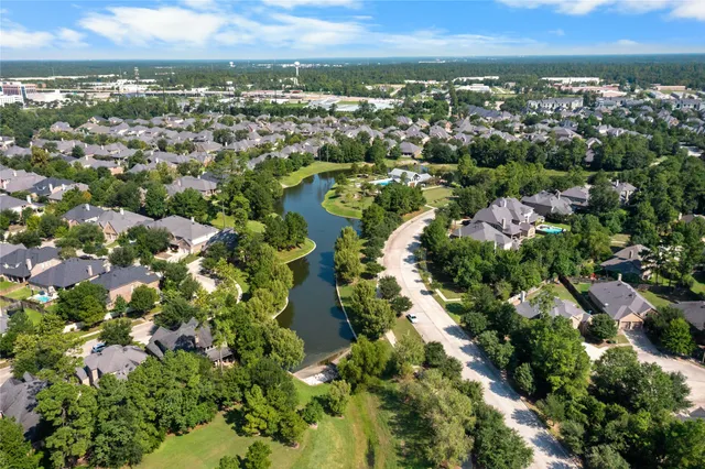 $455,000 | 8186 Laughing Falcon Trail, Conroe, TX 77385