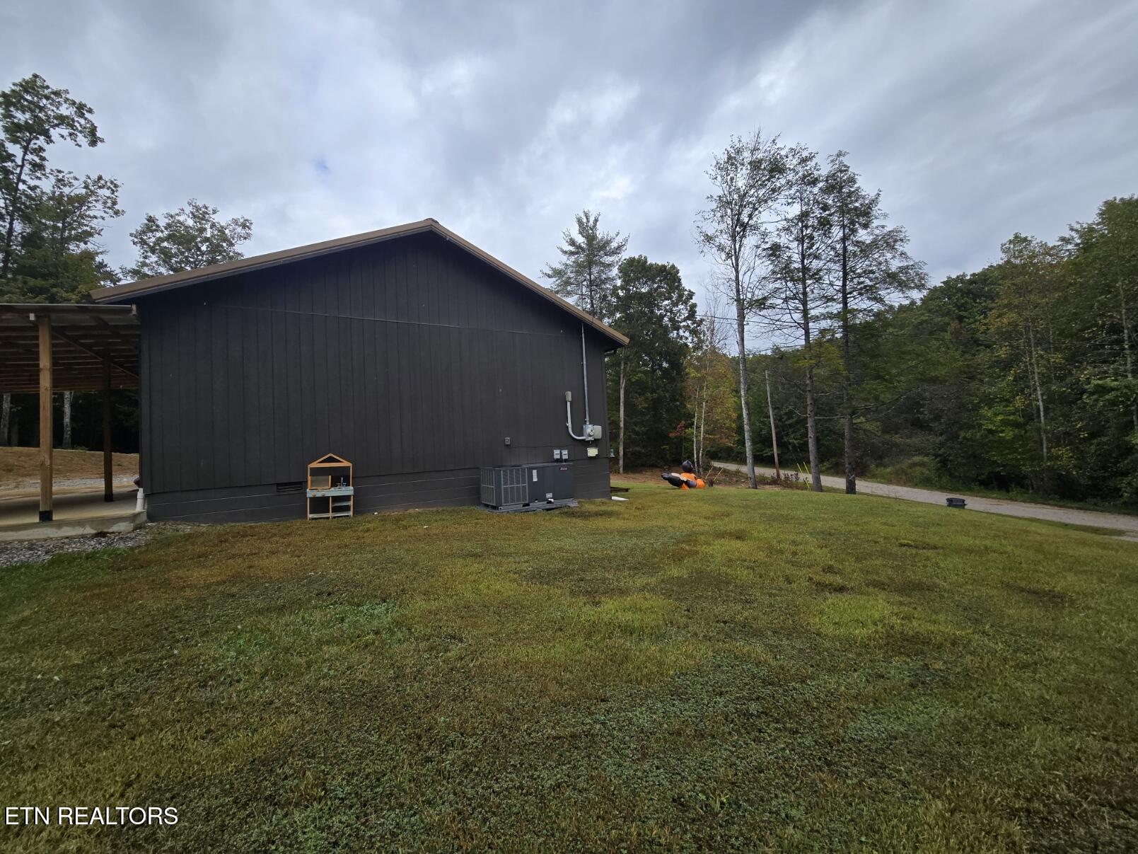 102 Beaver Pvt Lane Oneida, TN 37841 - Photo 36 of 38 20251007_132103