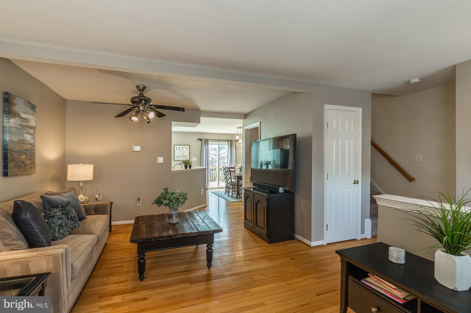 14299 Newbern Loop Gainesville, VA 20155 - Photo 15 of 42 Living Room
